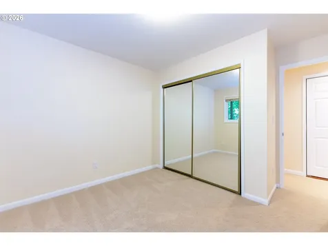 3831 SW Canby Street Portland OR 97219