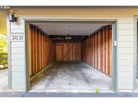 3831 SW Canby Street Portland OR 97219