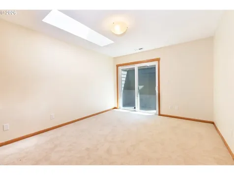 3831 SW Canby Street Portland OR 97219