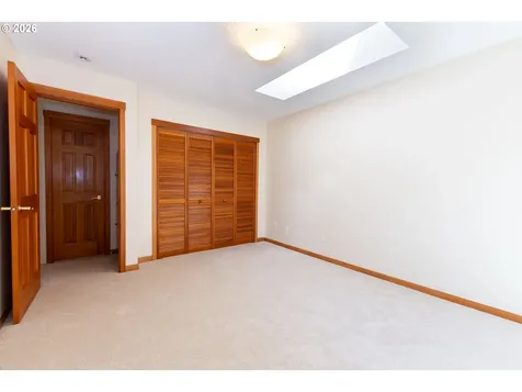 3831 SW Canby Street Portland OR 97219