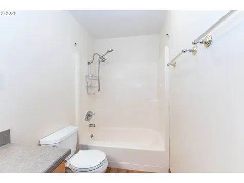 3831 SW Canby Street Portland OR 97219