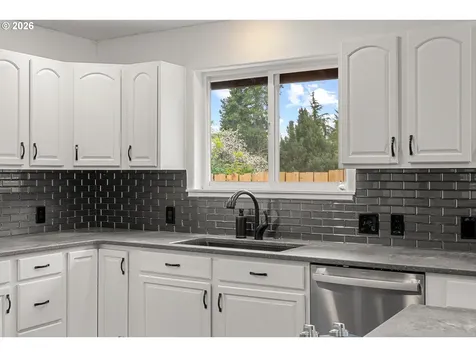 14206 SE Raelyn Terrace Milwaukie OR 97267
