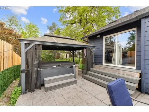 14206 SE Raelyn Terrace Milwaukie OR 97267