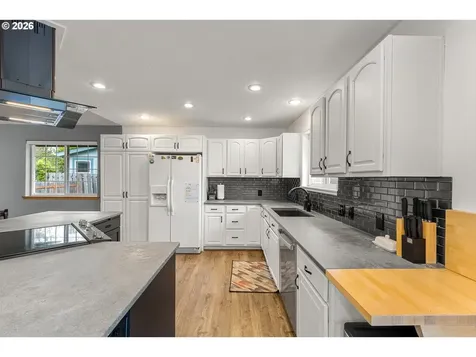 14206 SE Raelyn Terrace Milwaukie OR 97267