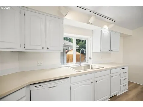 1730 Woodland Avenue Woodburn OR 97071