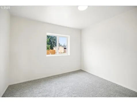 1730 Woodland Avenue Woodburn OR 97071
