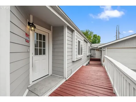 1730 Woodland Avenue Woodburn OR 97071