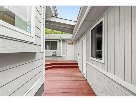 1730 Woodland Avenue Woodburn OR 97071
