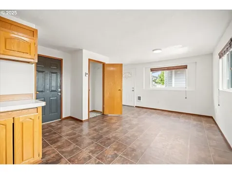 1730 Woodland Avenue Woodburn OR 97071