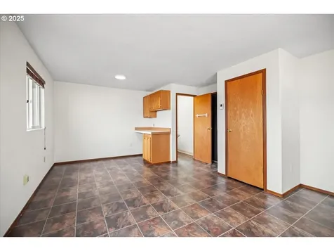 1730 Woodland Avenue Woodburn OR 97071