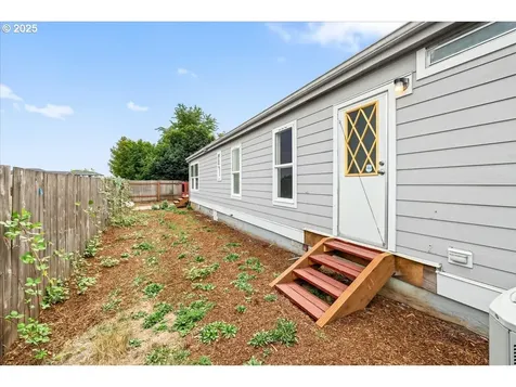 1730 Woodland Avenue Woodburn OR 97071