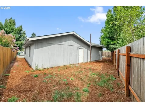 1730 Woodland Avenue Woodburn OR 97071