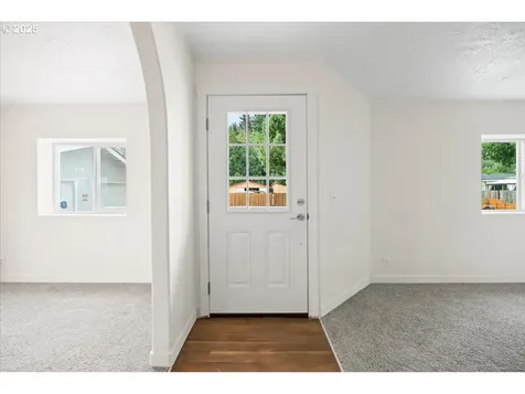 1730 Woodland Avenue Woodburn OR 97071