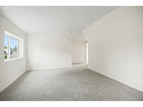 1730 Woodland Avenue Woodburn OR 97071
