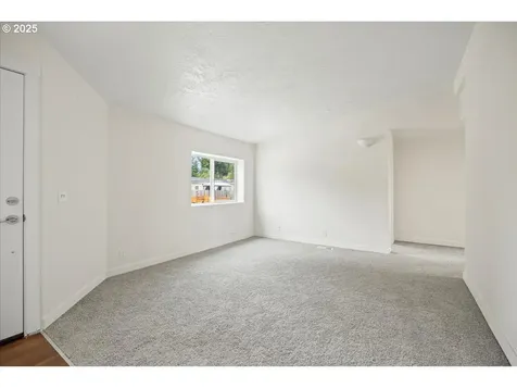 1730 Woodland Avenue Woodburn OR 97071
