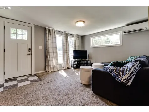 320 26th Street Springfield OR 97477