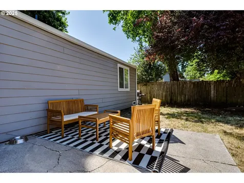 320 26th Street Springfield OR 97477
