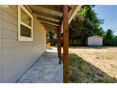 320 26th Street Springfield OR 97477