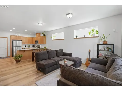 6046 SE 136th Avenue Portland OR 97236