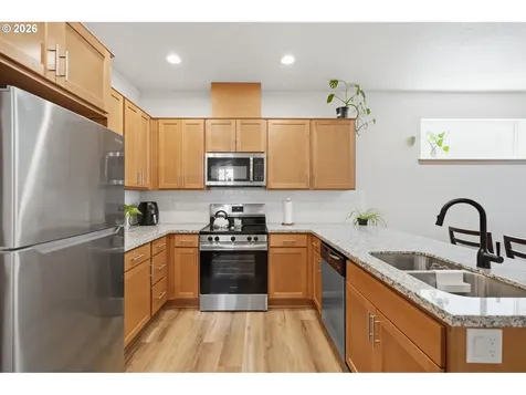 6046 SE 136th Avenue Portland OR 97236