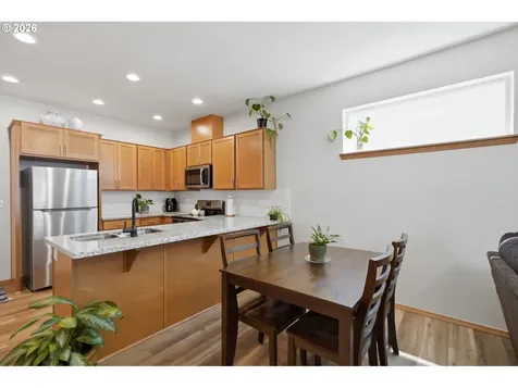 6046 SE 136th Avenue Portland OR 97236