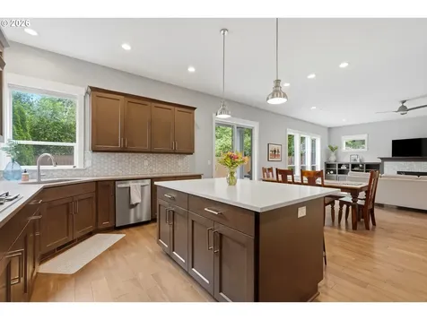 11409 SW Suzanne Place Portland OR 97223