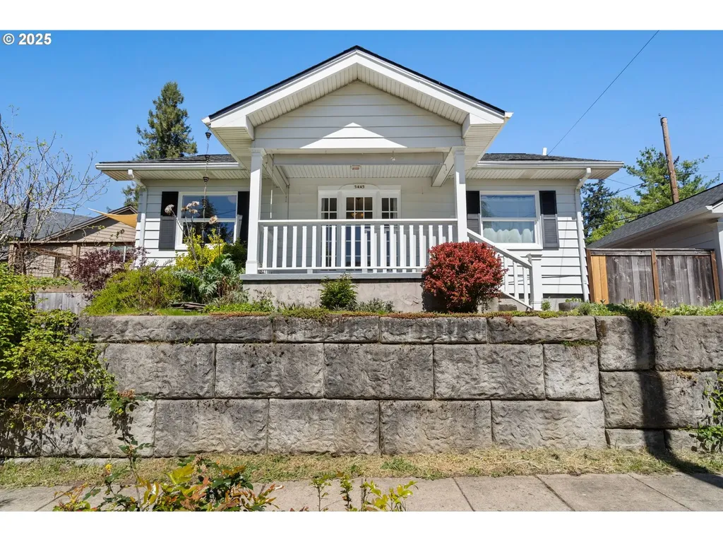 5445 SE Harney Drive Portland OR 97206