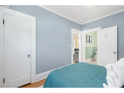 5445 SE Harney Drive Portland OR 97206