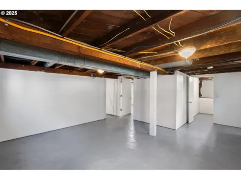 5445 SE Harney Drive Portland OR 97206
