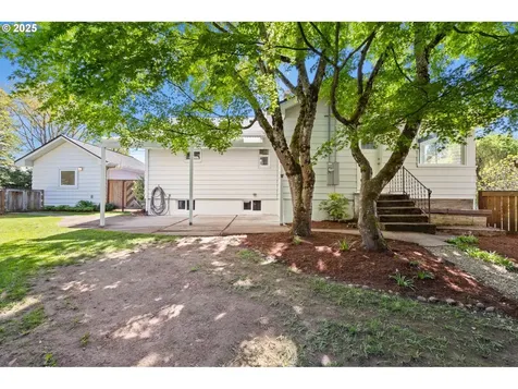 5445 SE Harney Drive Portland OR 97206