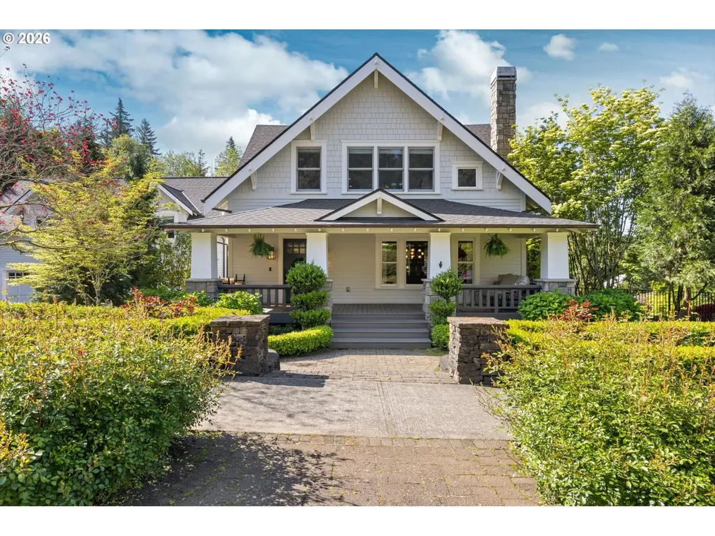 6228 SW Sweetbriar Court Portland OR 97221