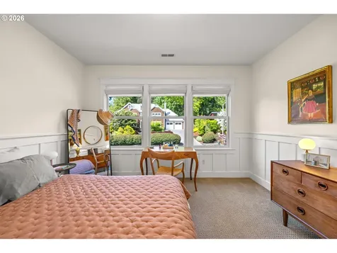6228 SW Sweetbriar Court Portland OR 97221