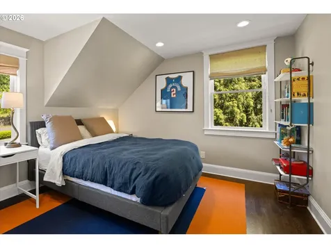 6228 SW Sweetbriar Court Portland OR 97221