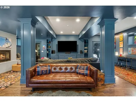 6228 SW Sweetbriar Court Portland OR 97221