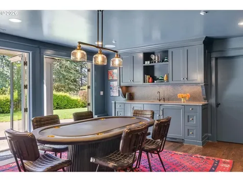 6228 SW Sweetbriar Court Portland OR 97221