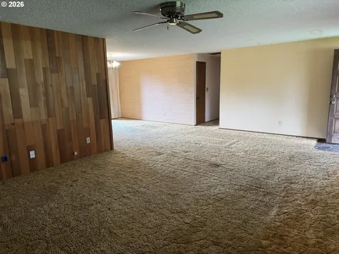13202 NE Brookside Drive Aurora OR 97002