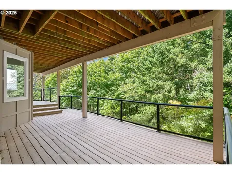 8601 NW Hazeltine Street Portland OR 97229