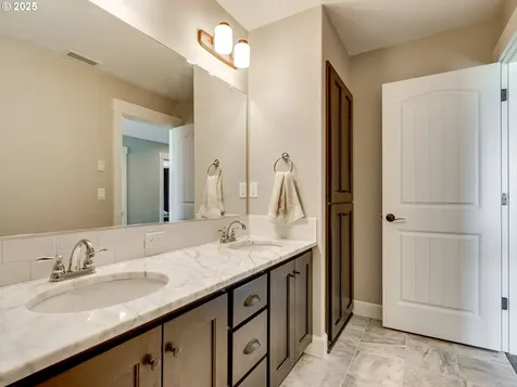 668 N 49th Avenue Ridgefield WA 98642