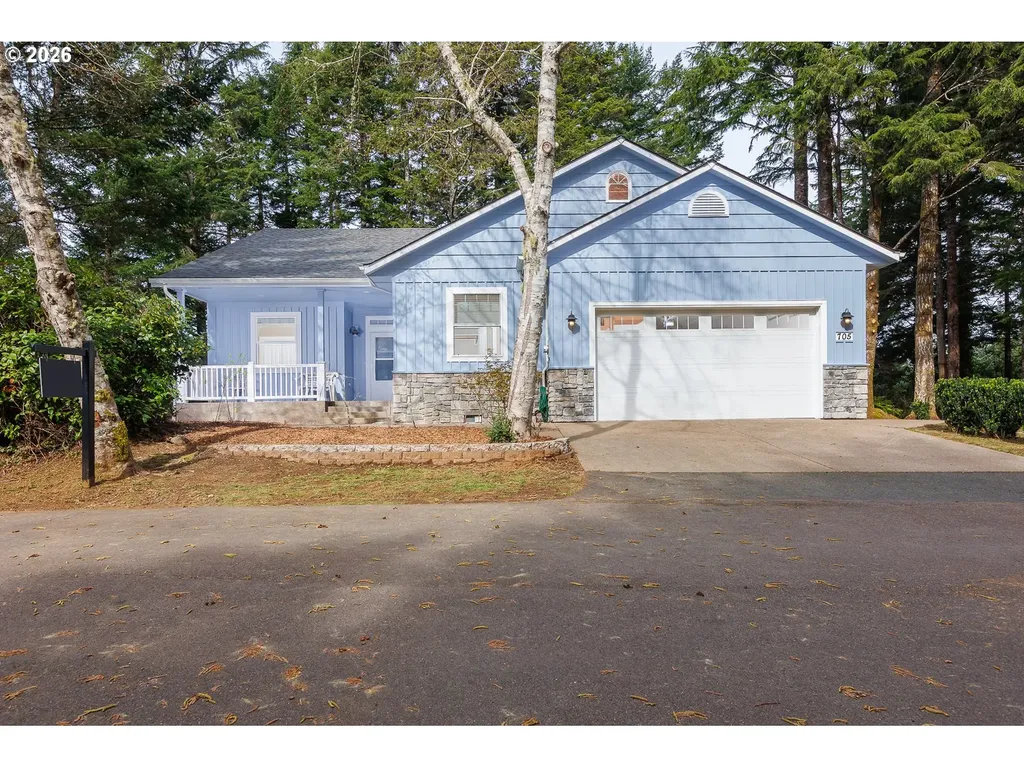 705 NW Highland Circle Waldport OR 97394