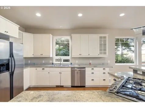 705 NW Highland Circle Waldport OR 97394