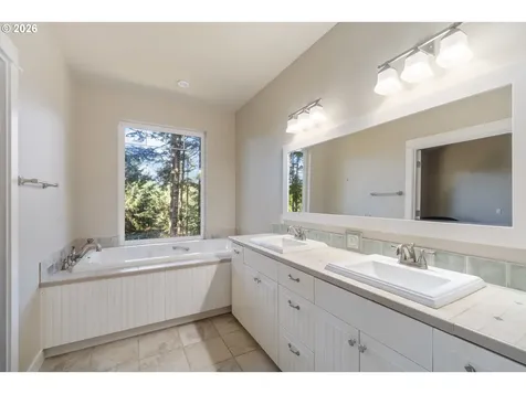 705 NW Highland Circle Waldport OR 97394