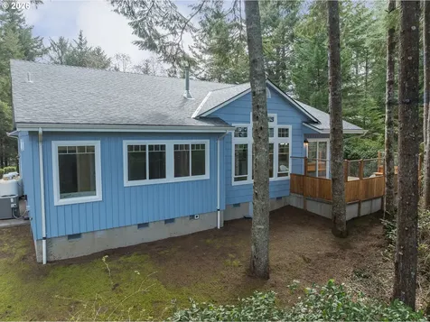705 NW Highland Circle Waldport OR 97394