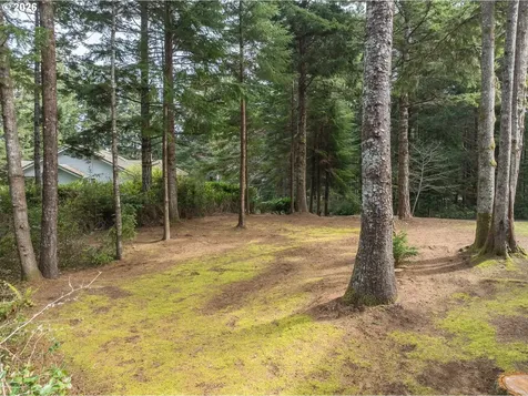 705 NW Highland Circle Waldport OR 97394