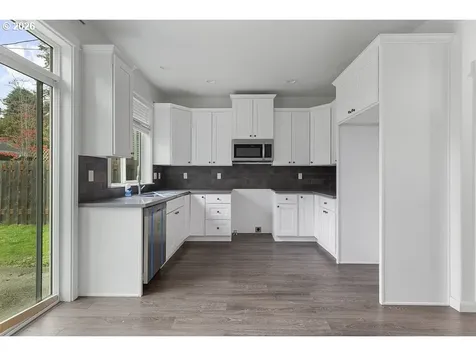 427 SE 154th Avenue Portland OR 97233