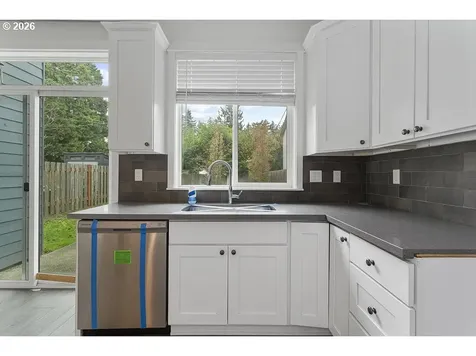 427 SE 154th Avenue Portland OR 97233