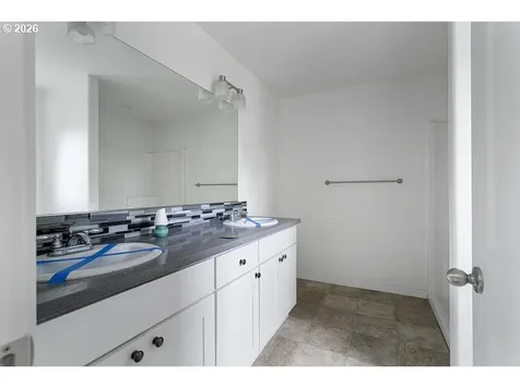 427 SE 154th Avenue Portland OR 97233