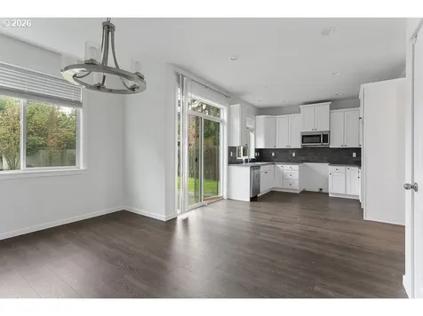 427 SE 154th Avenue Portland OR 97233