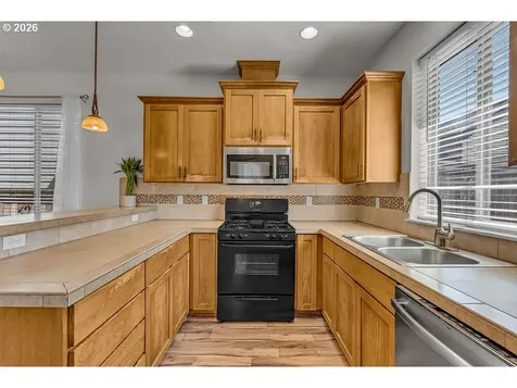 12662 Anita Place Oregon City OR 97045