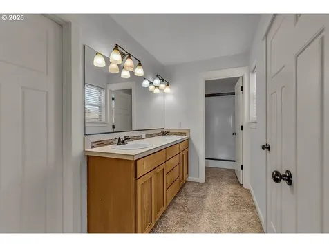 12662 Anita Place Oregon City OR 97045