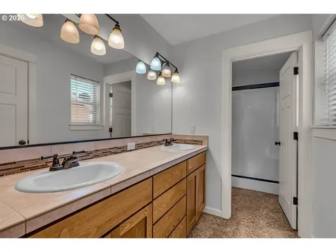 12662 Anita Place Oregon City OR 97045